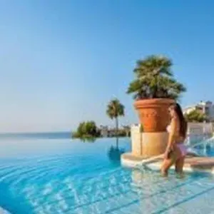 agrable-appt-au-sein-dune-residence-de-vacances.fr-provencehotel.com/
