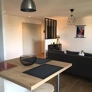 t2-50m2-3_centre-villecalmelumineux-charme.midi-pyreneeshotels.com/