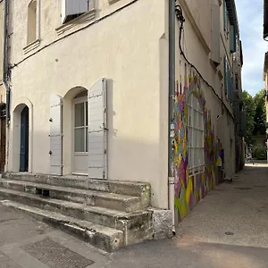 le-petit-appartement-darles.fr-provencehotel.com/