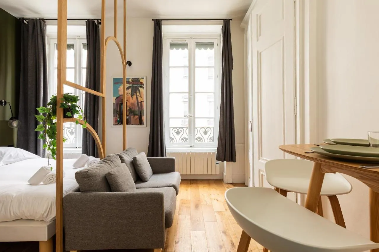 Dify Nid Douillet - Bellecour Apartment Lyon 0*,  France